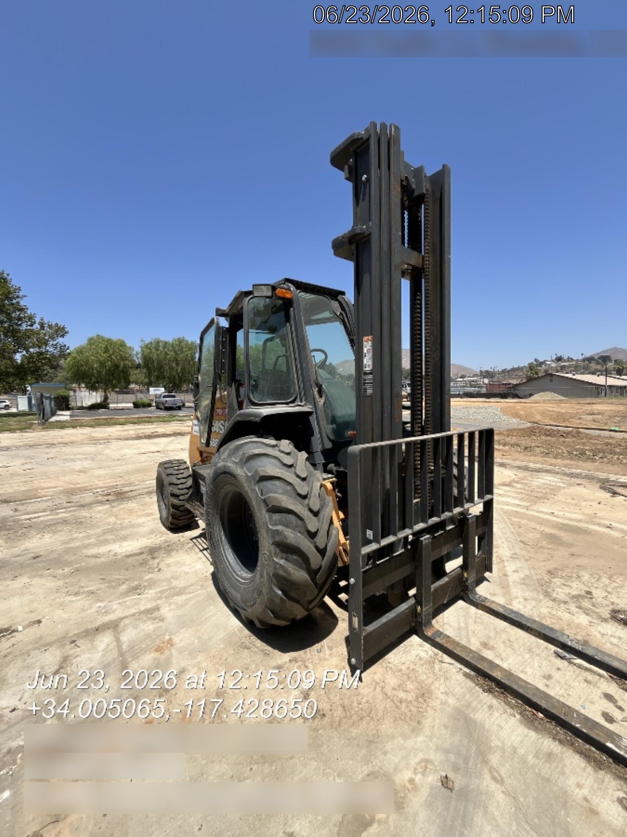 2021 CASE 588H