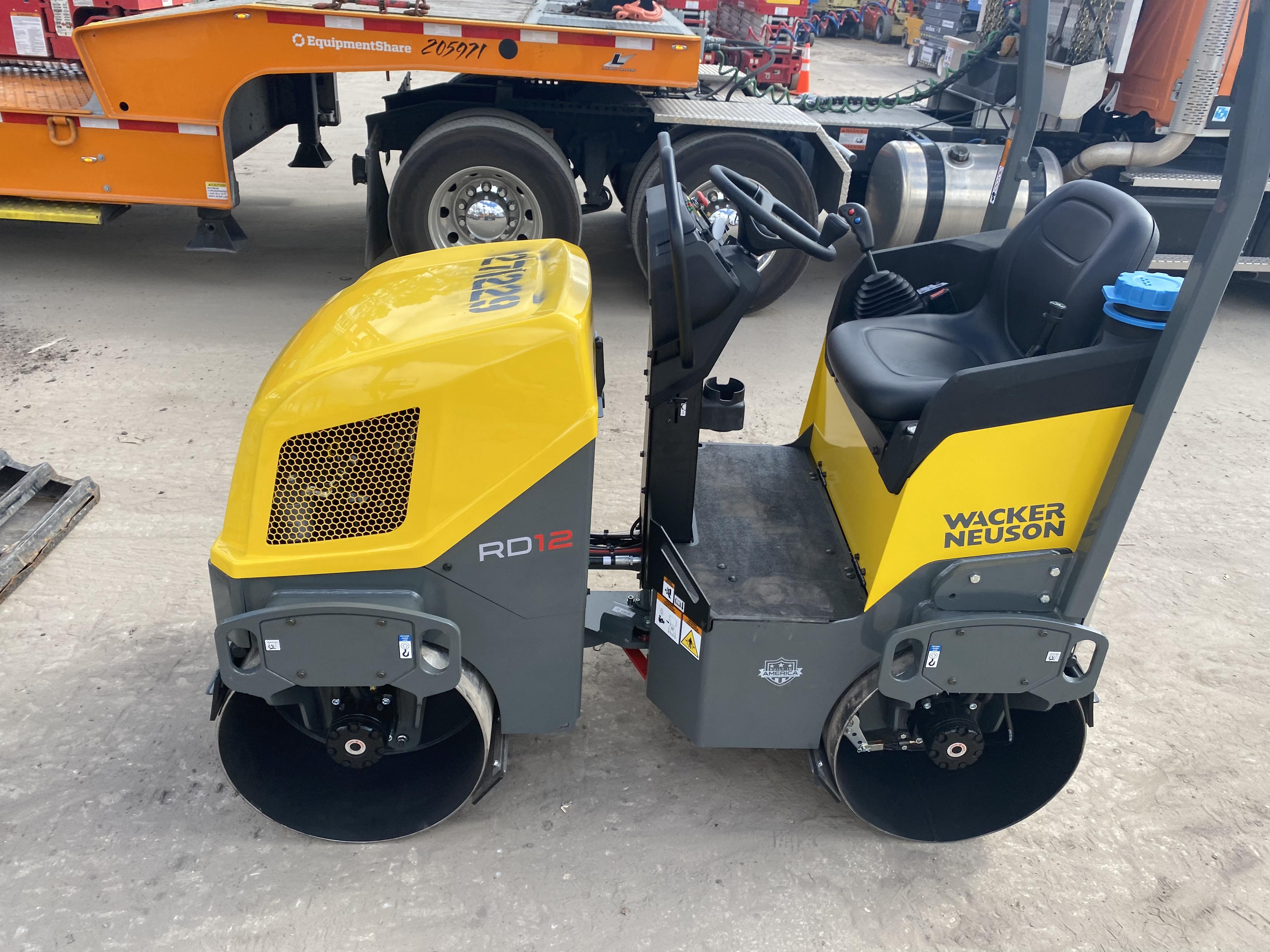 2023 WACKER NEUSON RD12A