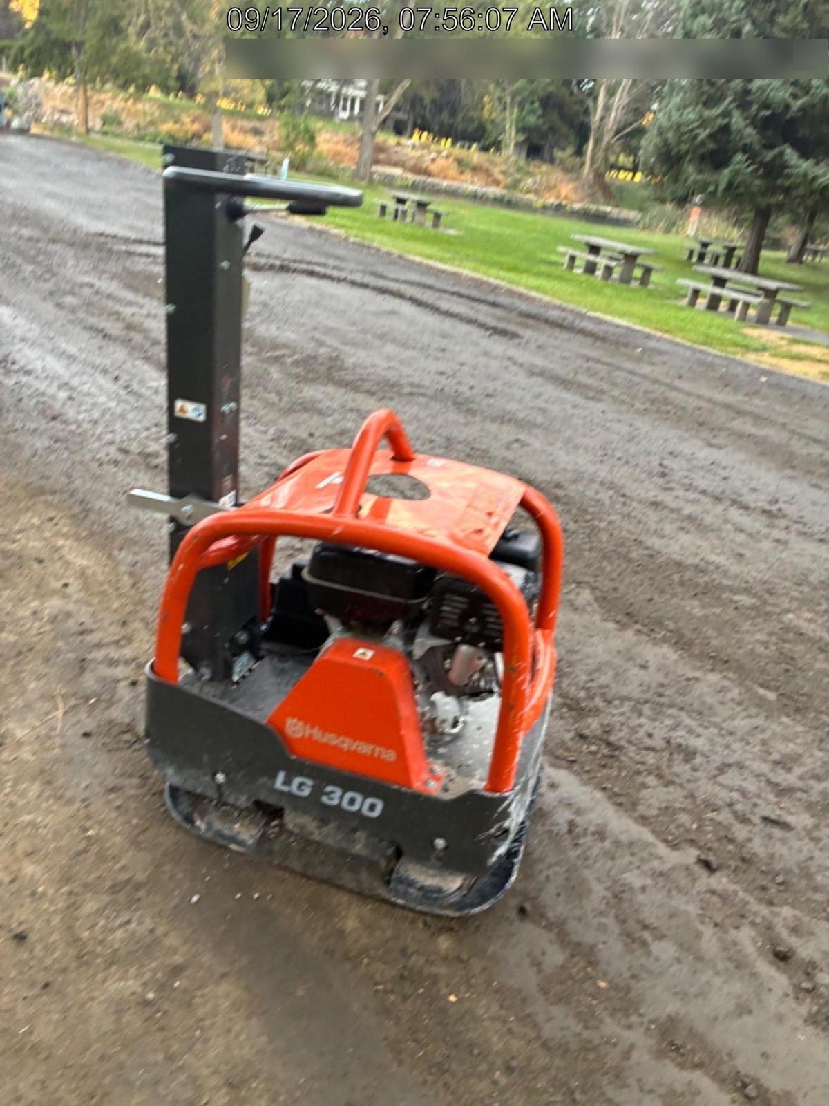 2025 HUSQVARNA LG300