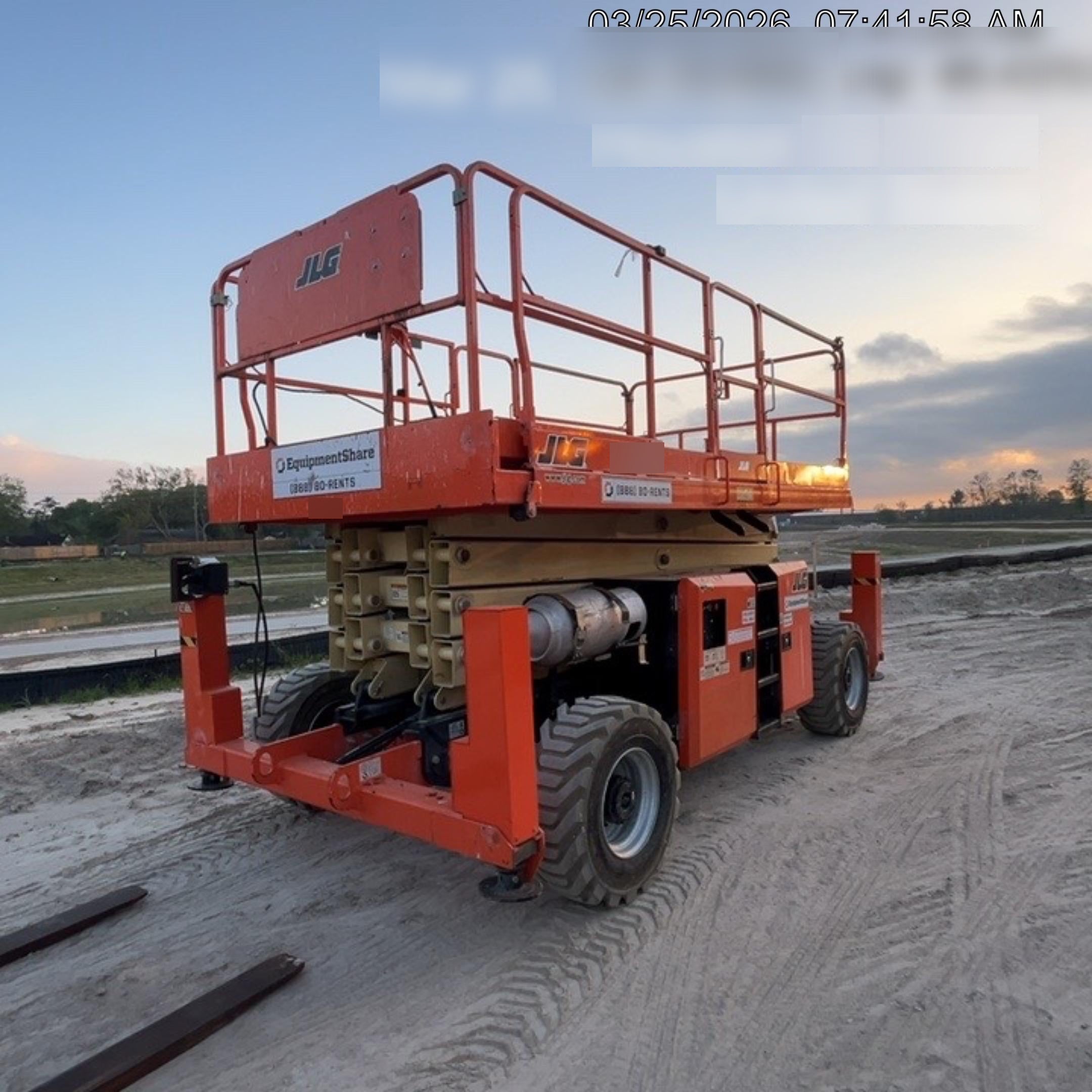 2020 JLG 430LRT