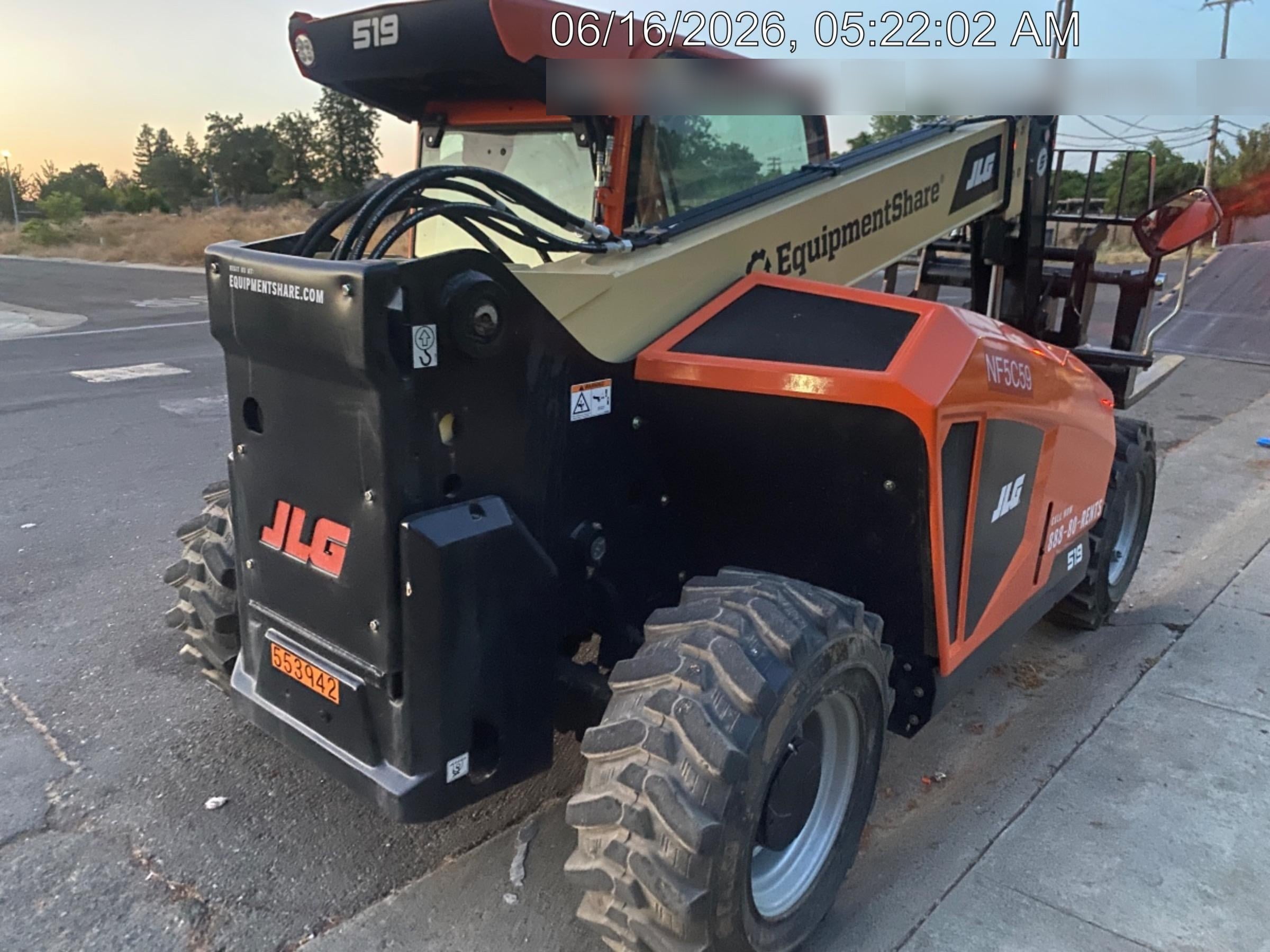 2025 JLG 519