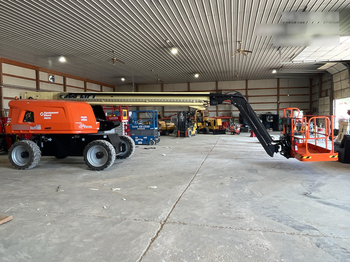 2023 JLG 660SJ
