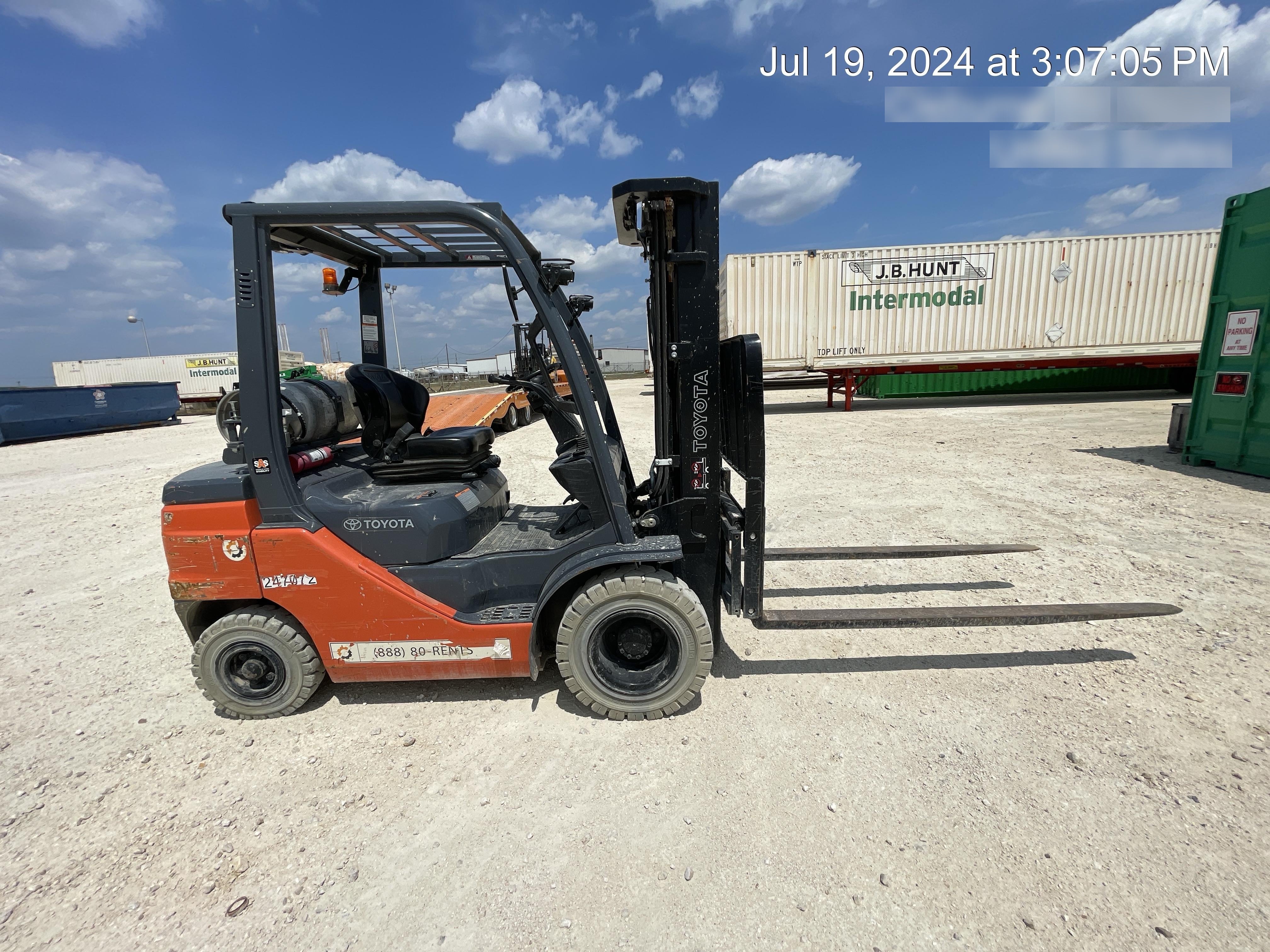 2022 TOYOTA 50-8FGU25
