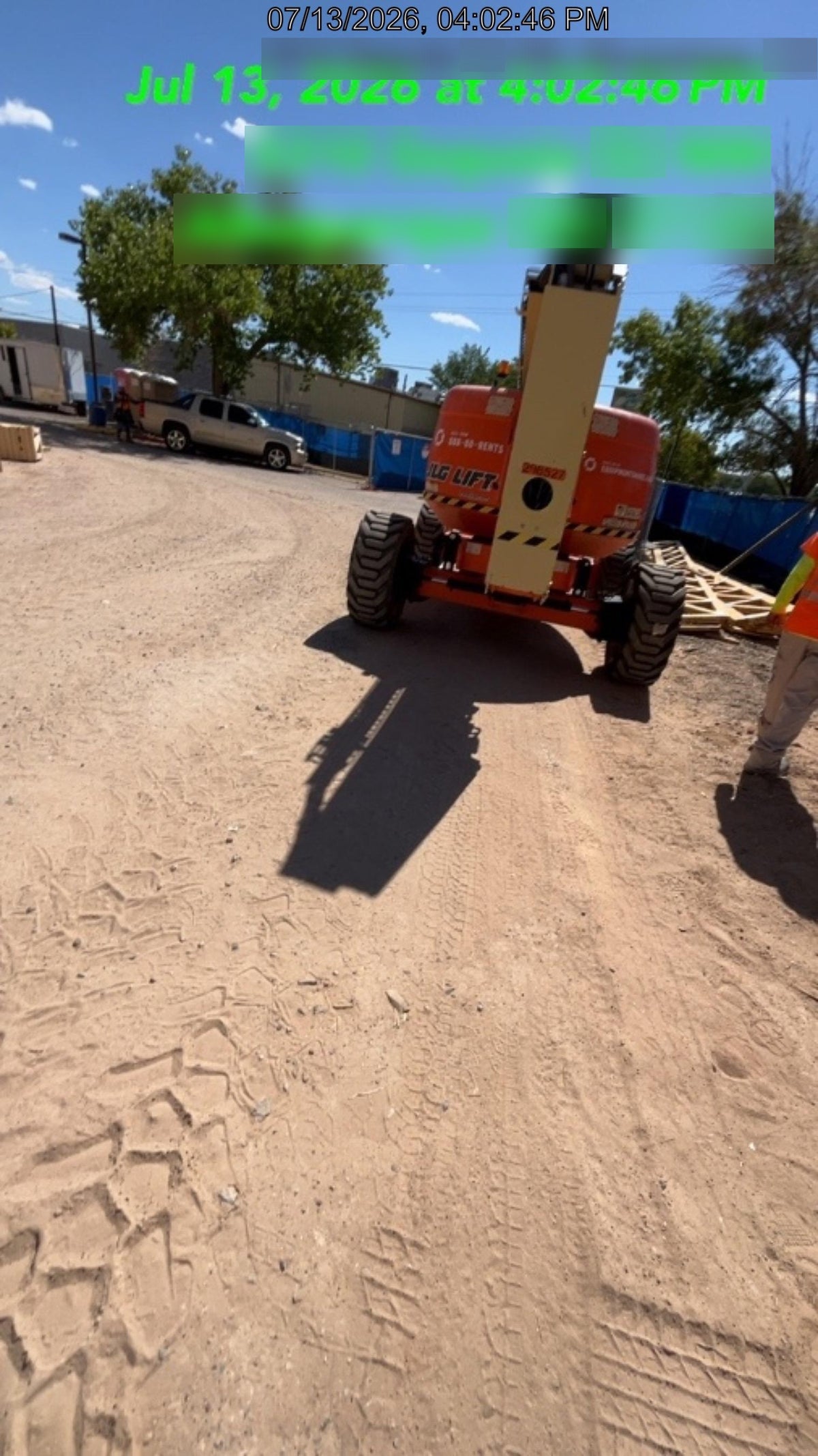 2023 JLG 600AJ