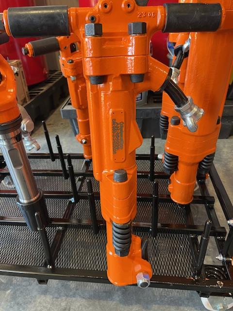 2024 MICHIGAN PNEUMATIC ES-TPB60-118-TRACKER