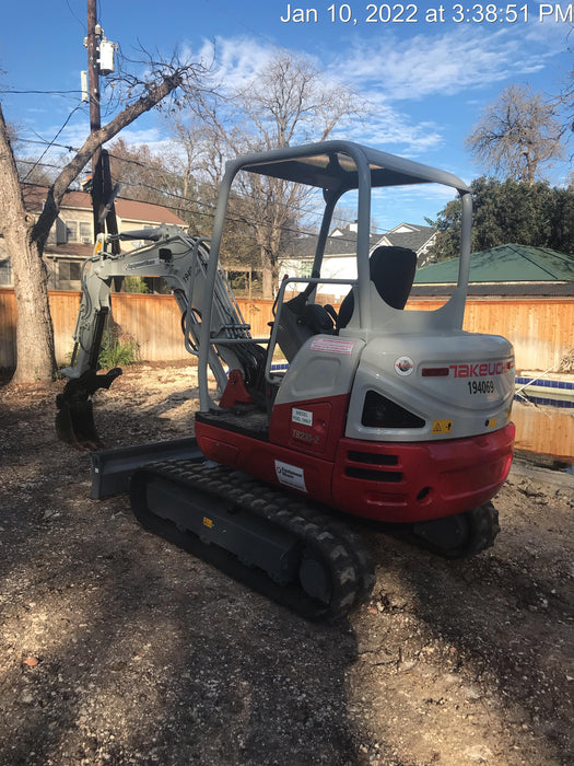 2021 TAKEUCHI TB235-2R
