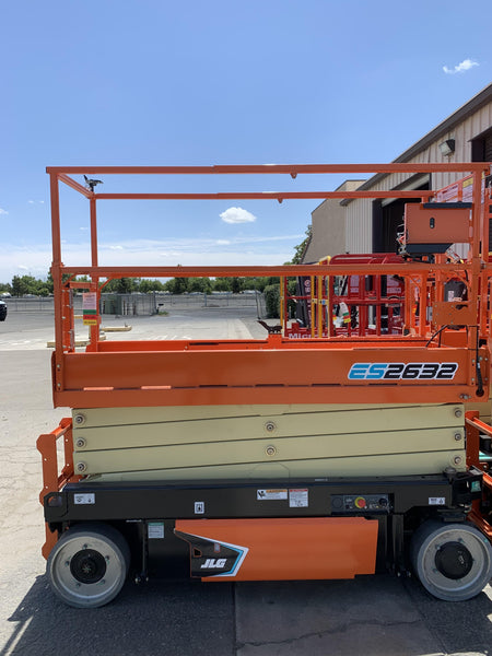 2022 JLG ES2632