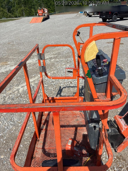 2019 JLG E450AJ