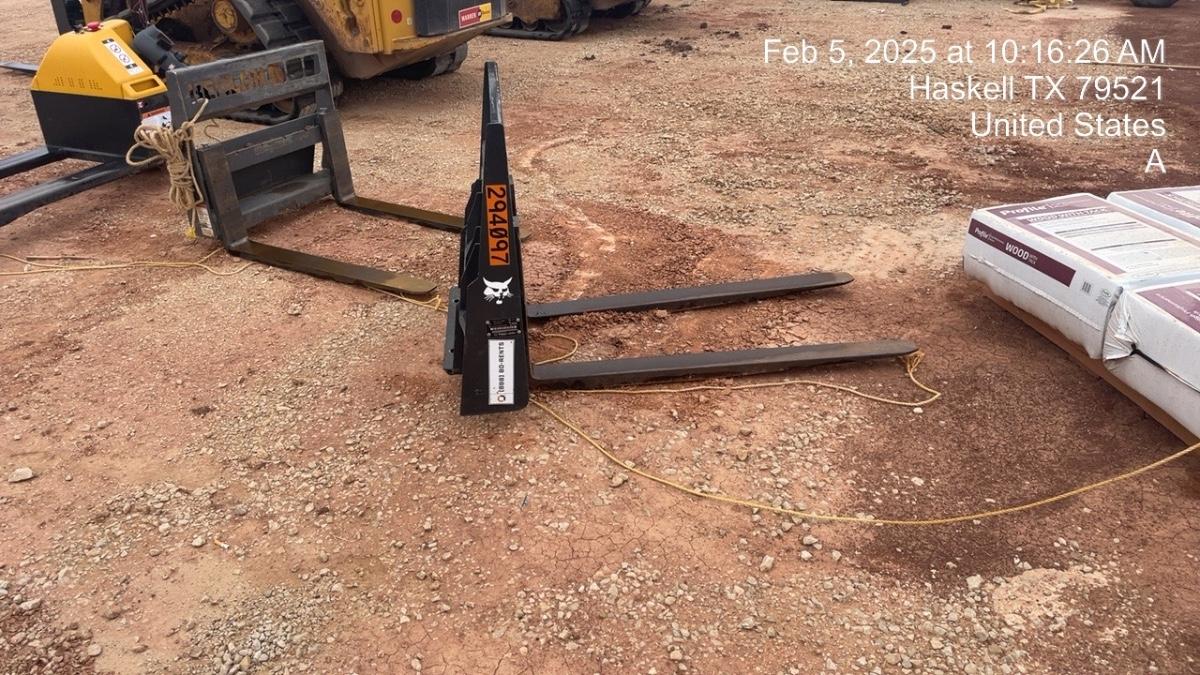 2023 BOBCAT 36" Mini Skid Steer Fork Carriage - Bobcat