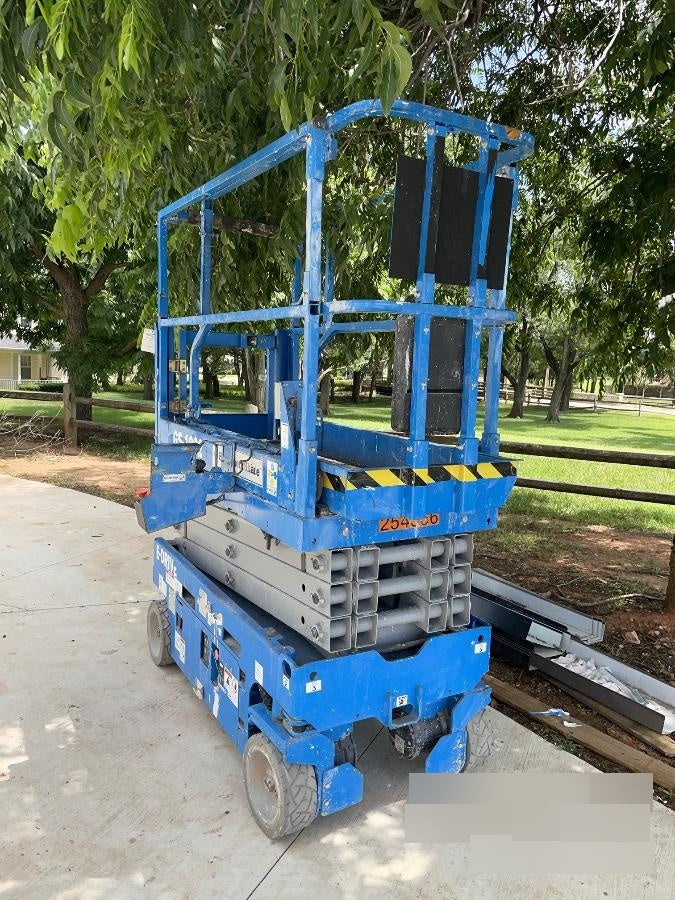 2019 Genie GS-1930 Fixed rails with chain Entry