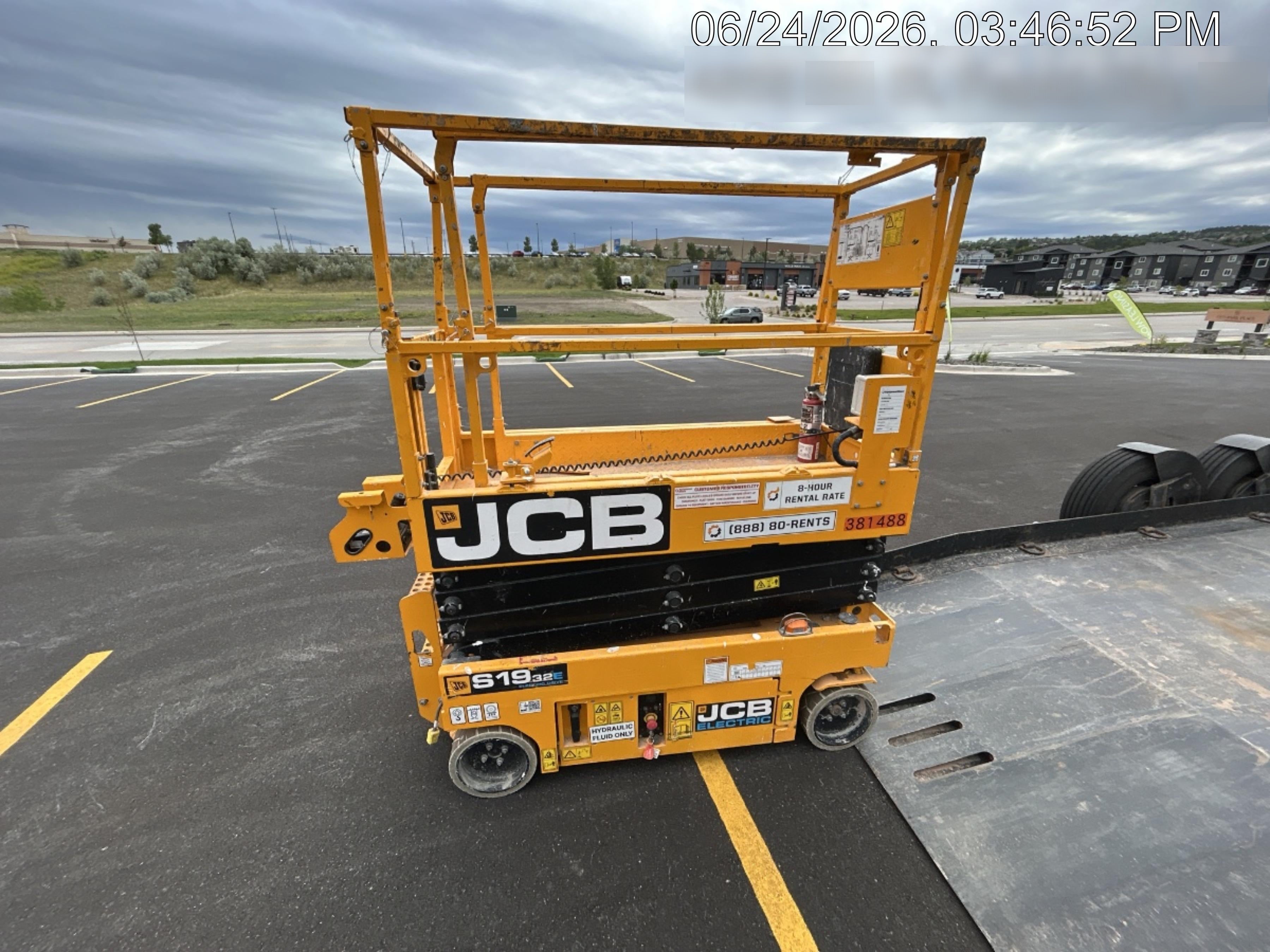 2024 JCB S1932E