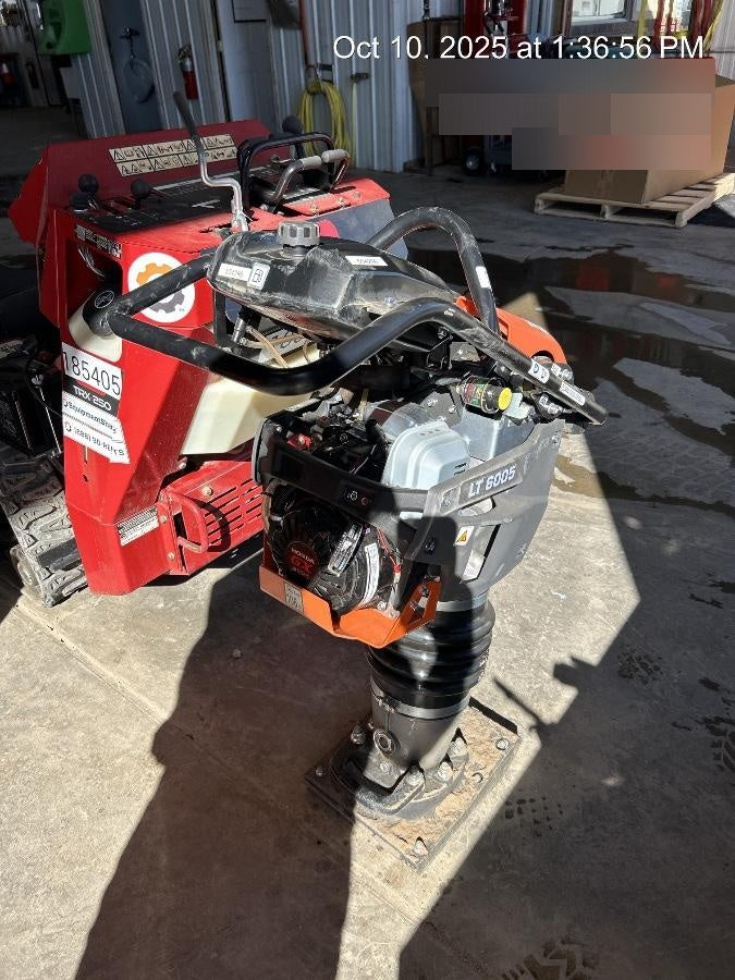 2025 HUSQVARNA LT6005