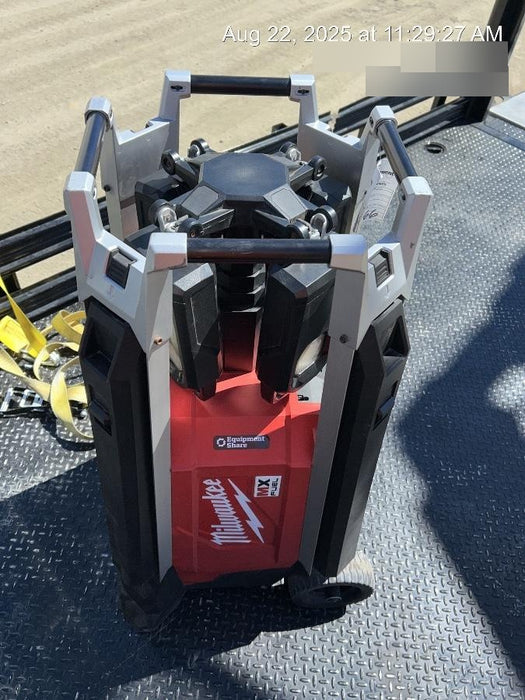 2021 MILWAUKEE MXF041-1XC