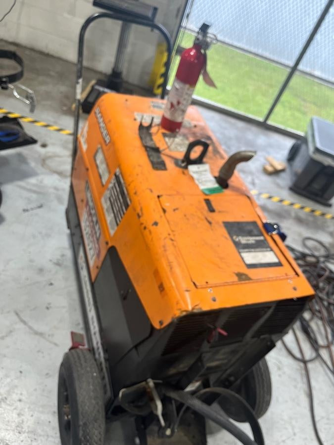 2021 Lincoln Electric Ranger 305 LPG LPG One-Pak (includes undercarriage, tank holder & tank strap) ORANGE