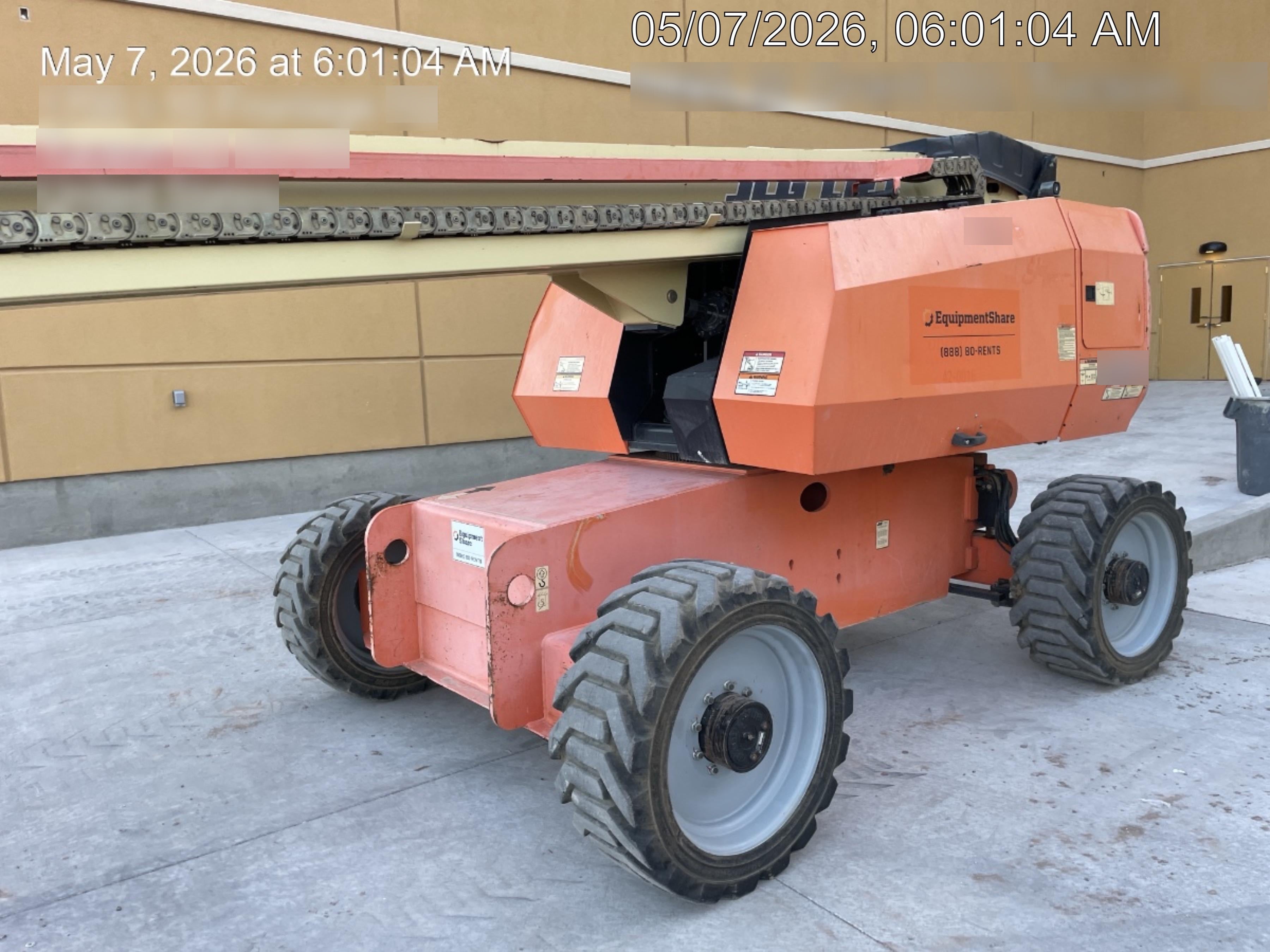 2011 JLG 660SJ