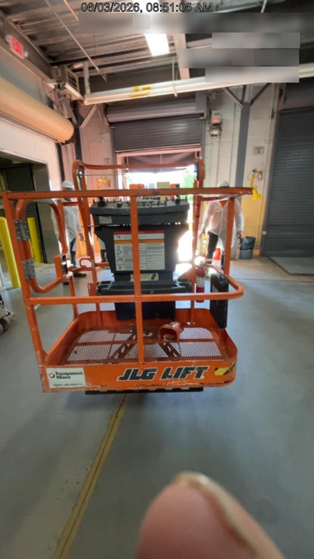 2022 JLG E300AJP