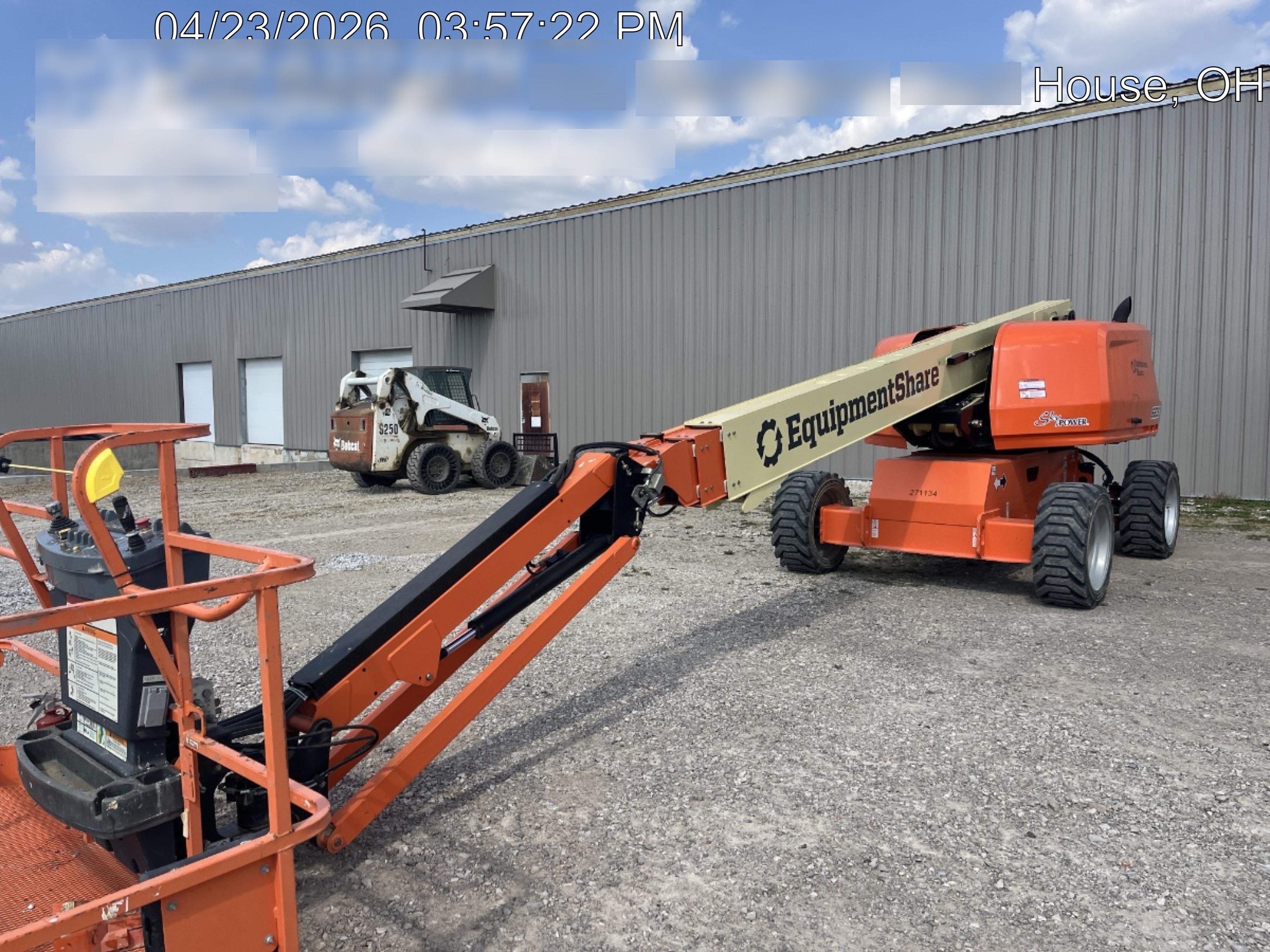 2022 JLG 660SJ