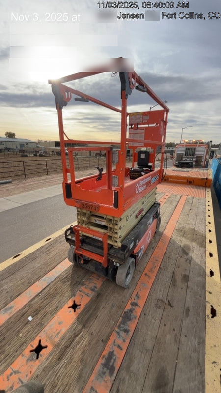 2022 JLG ES1932