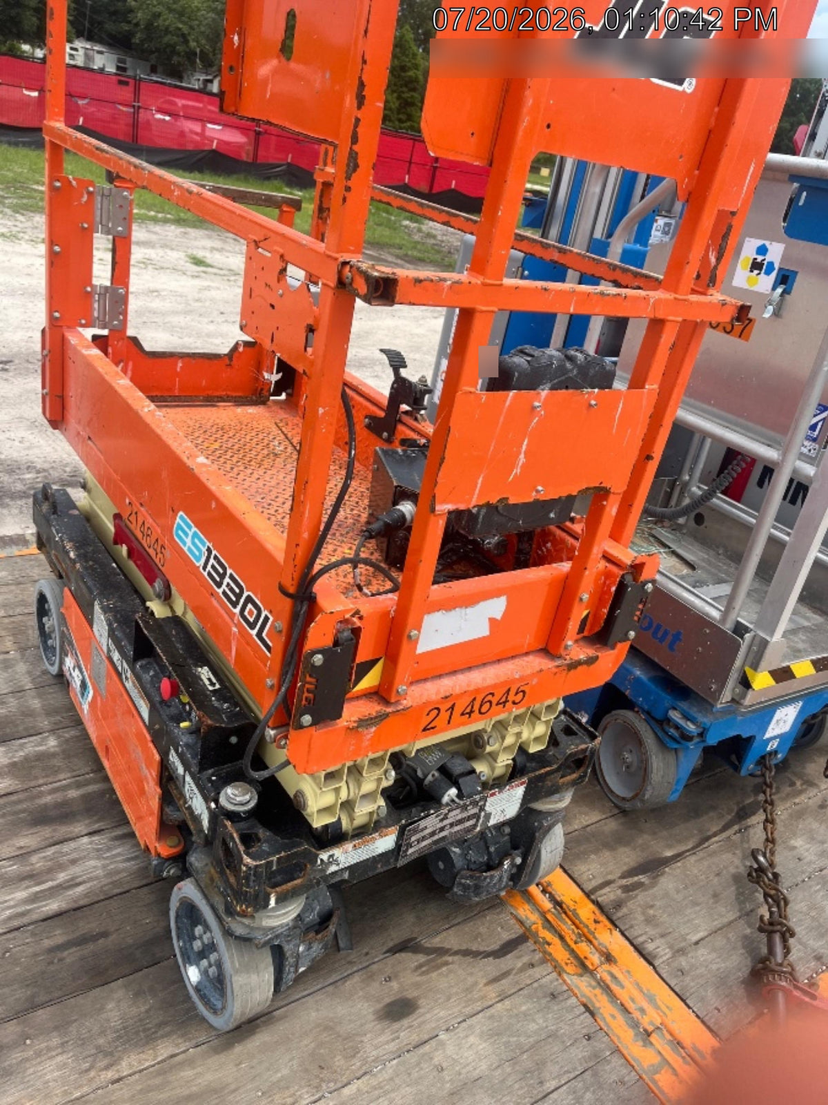 2022 JLG ES1330L