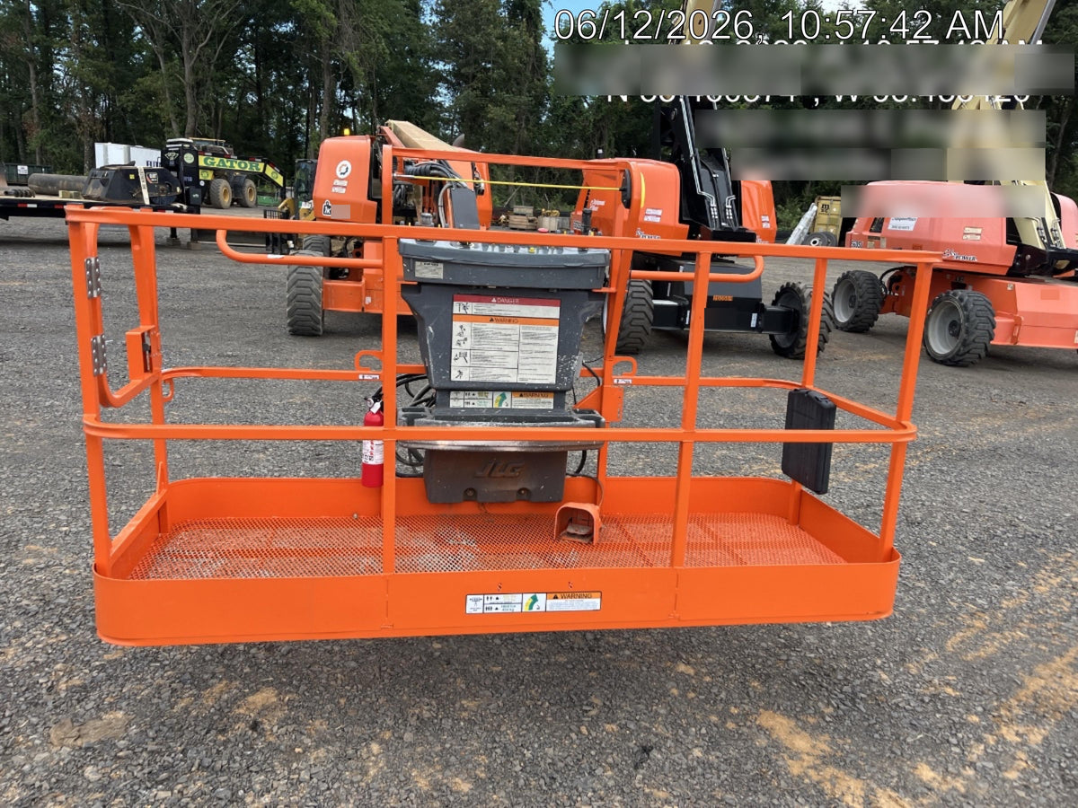 2023 JLG 660SJ