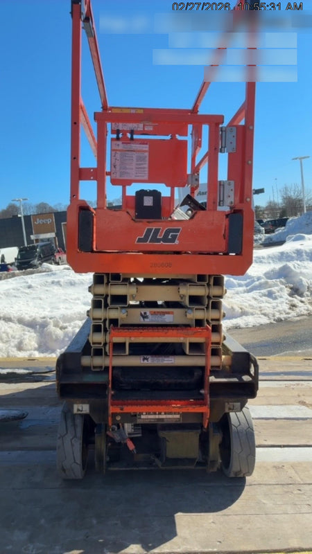 2022 JLG ES1932