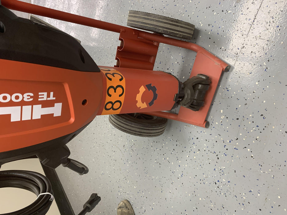 2020 HILTI TE 3000-AVR