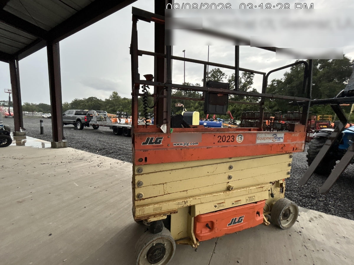 2016 JLG 2632ES