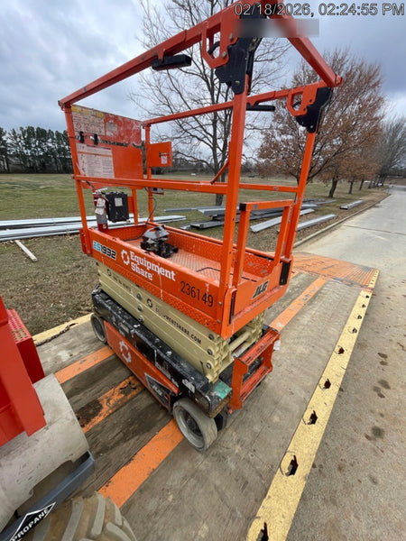 2022 JLG ES1932