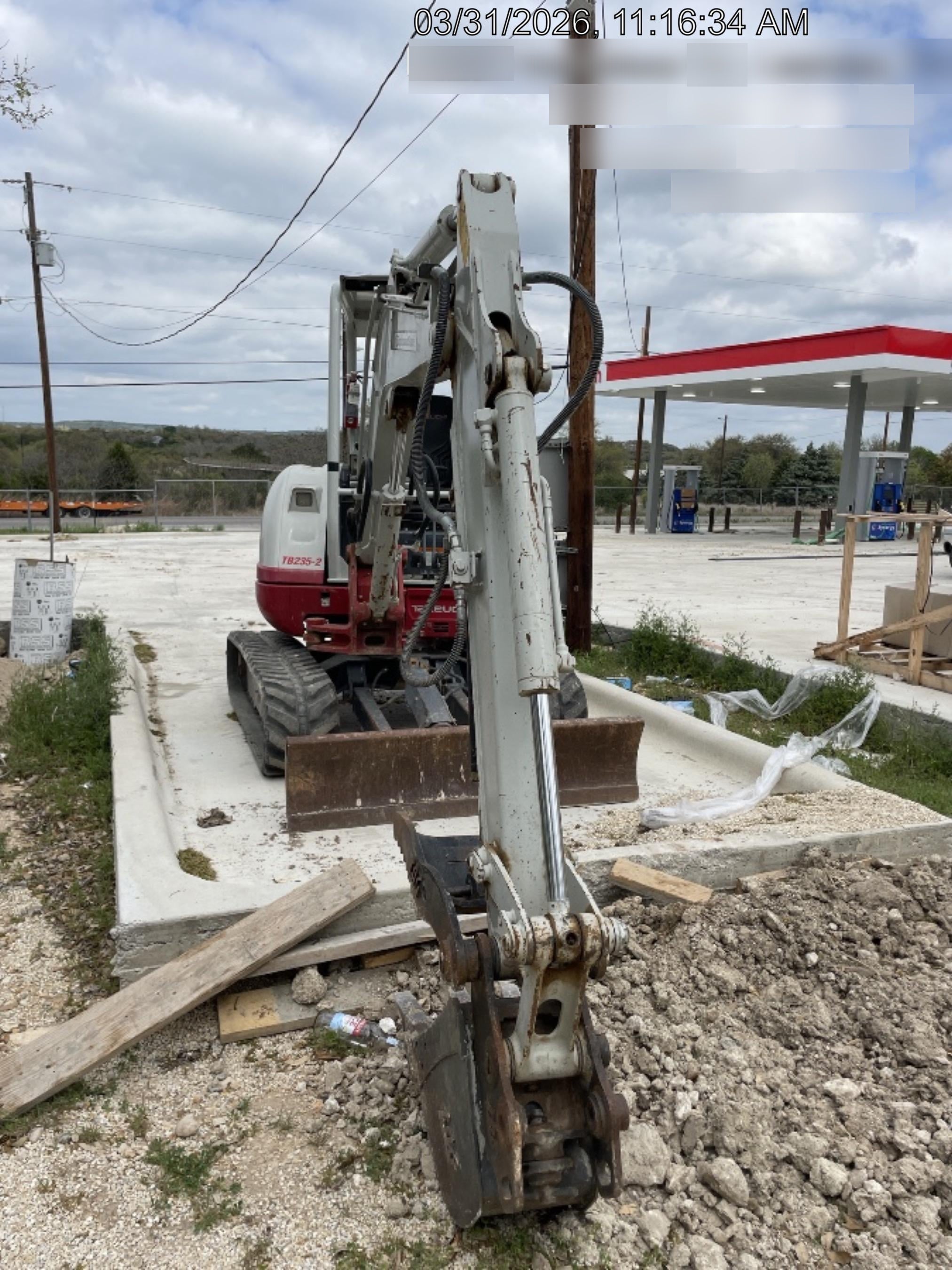 2021 TAKEUCHI TB235-2R