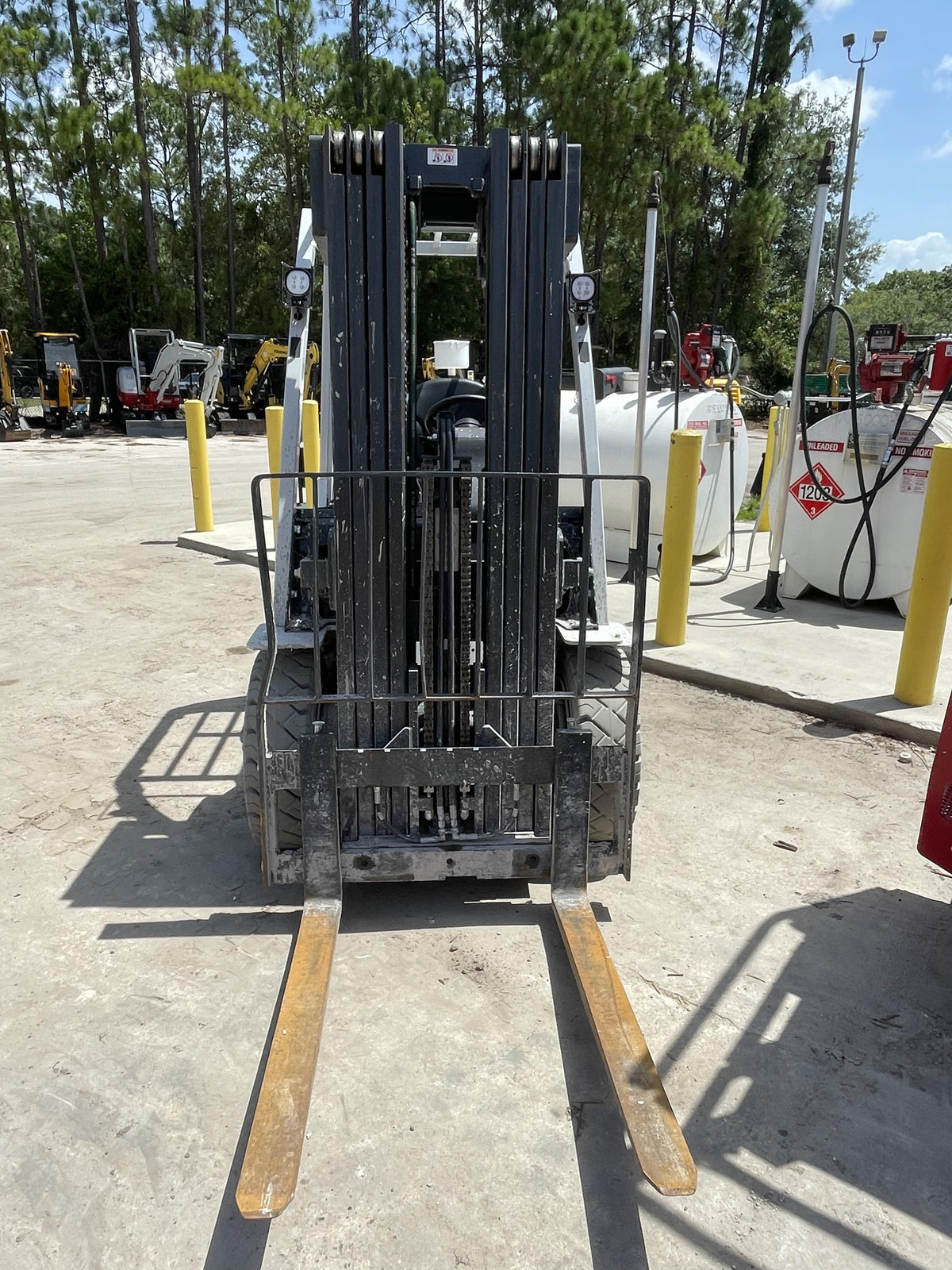 2022 UNICARRIER MUG1F2A30DV QUAD
