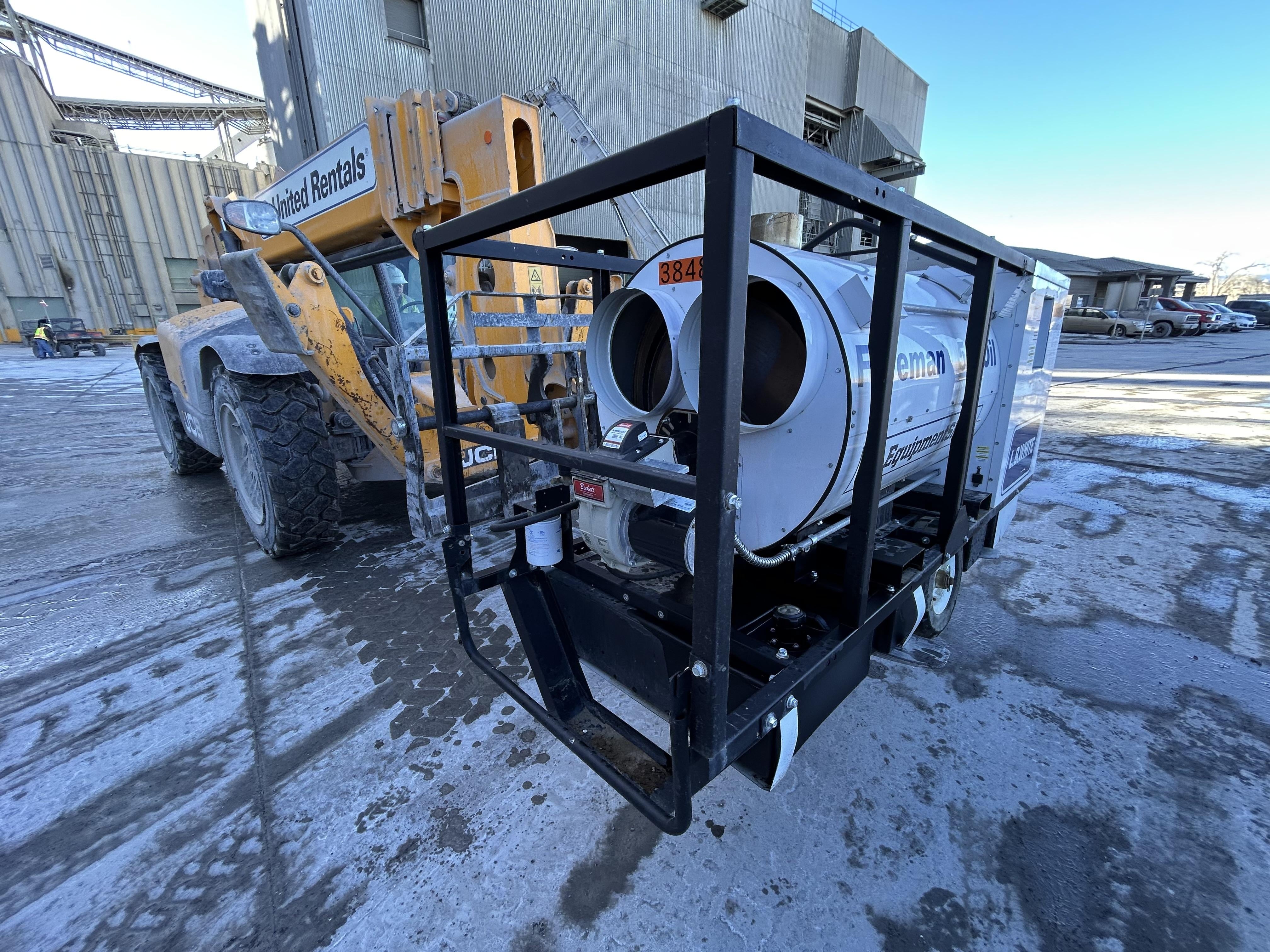 2024 LB WHITE Foreman 500 Oil