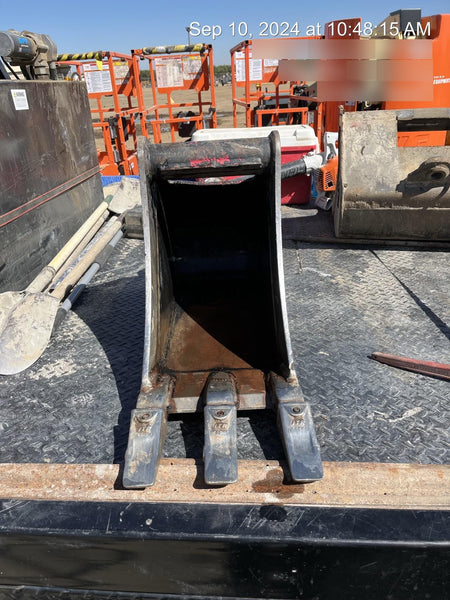 2023 SOLESBEE 12" Bucket - Solesbee