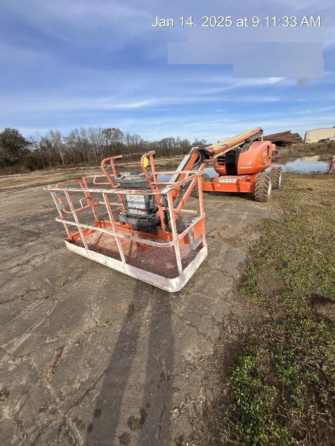 2021 JLG 600AJ
