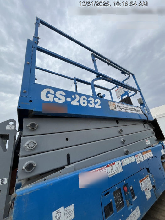 2019 Genie GS-2632 Folding rails with half height swing gate