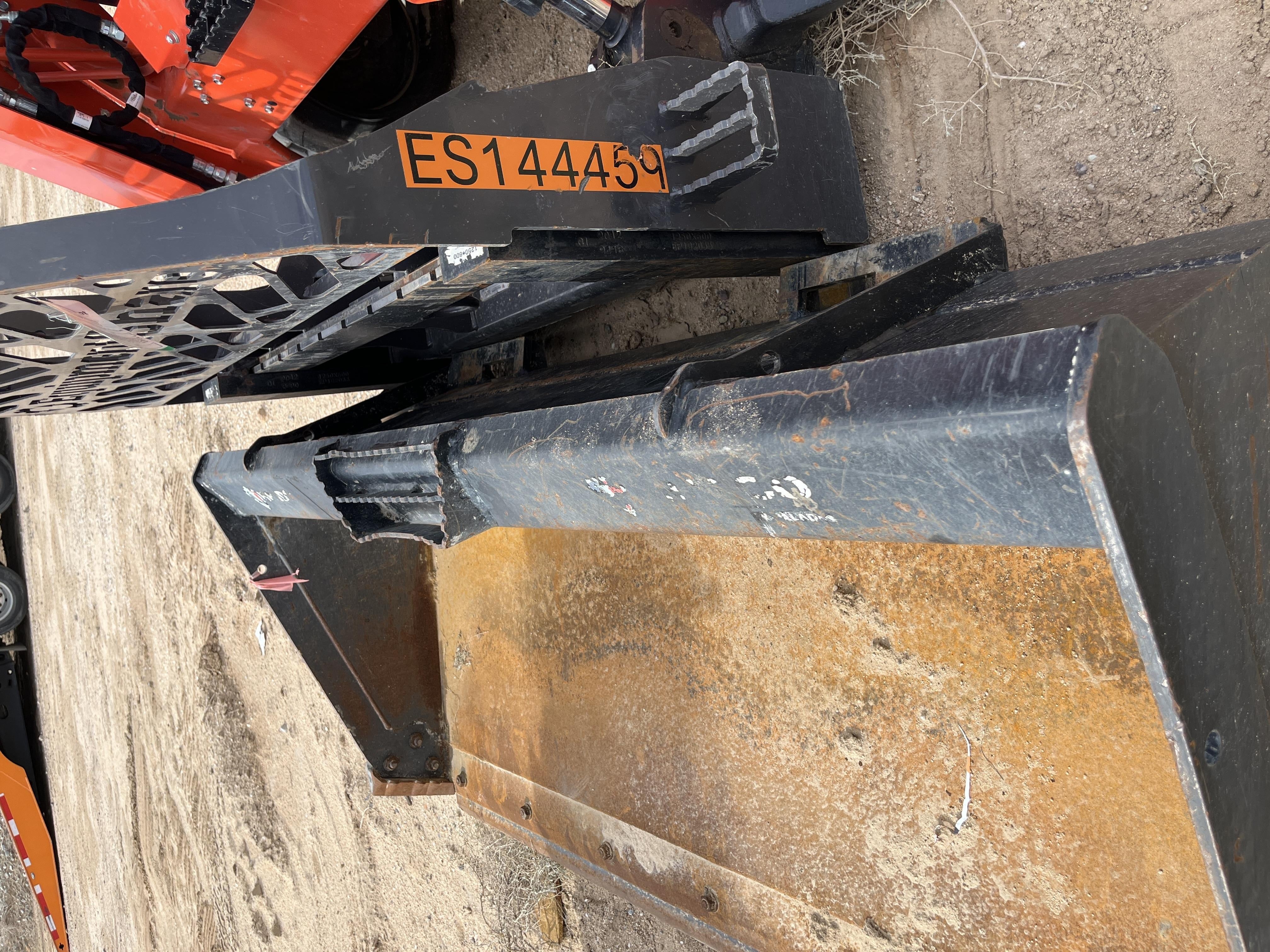 2021 PALADIN 48" Pallet Forks - Paladin
