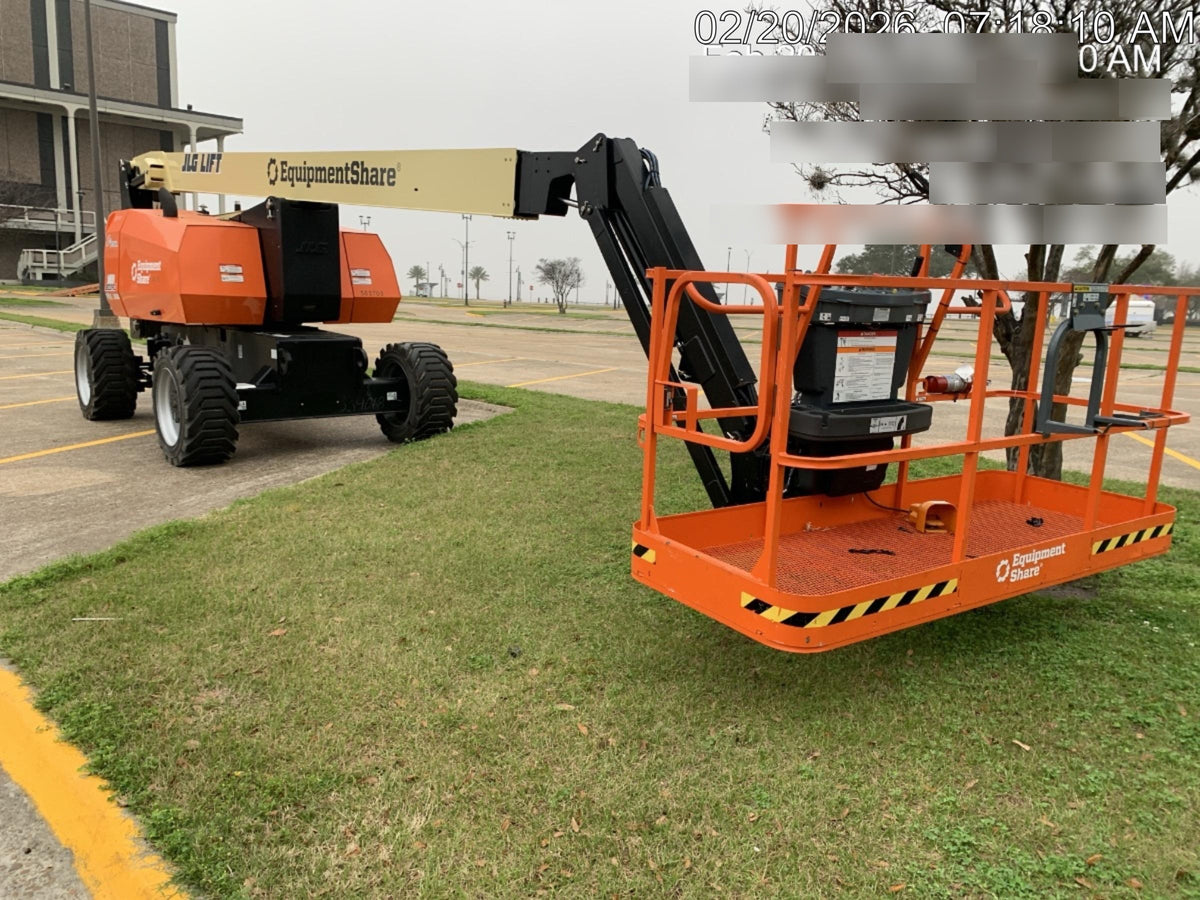 2025 JLG 800AJ