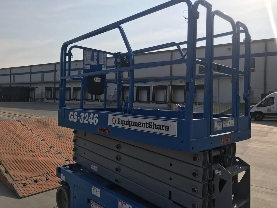 2020 Genie GS-3246 Standard, Folding full height swing gate