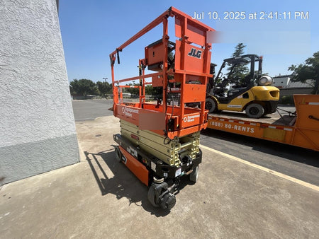 2024 JLG ES1932