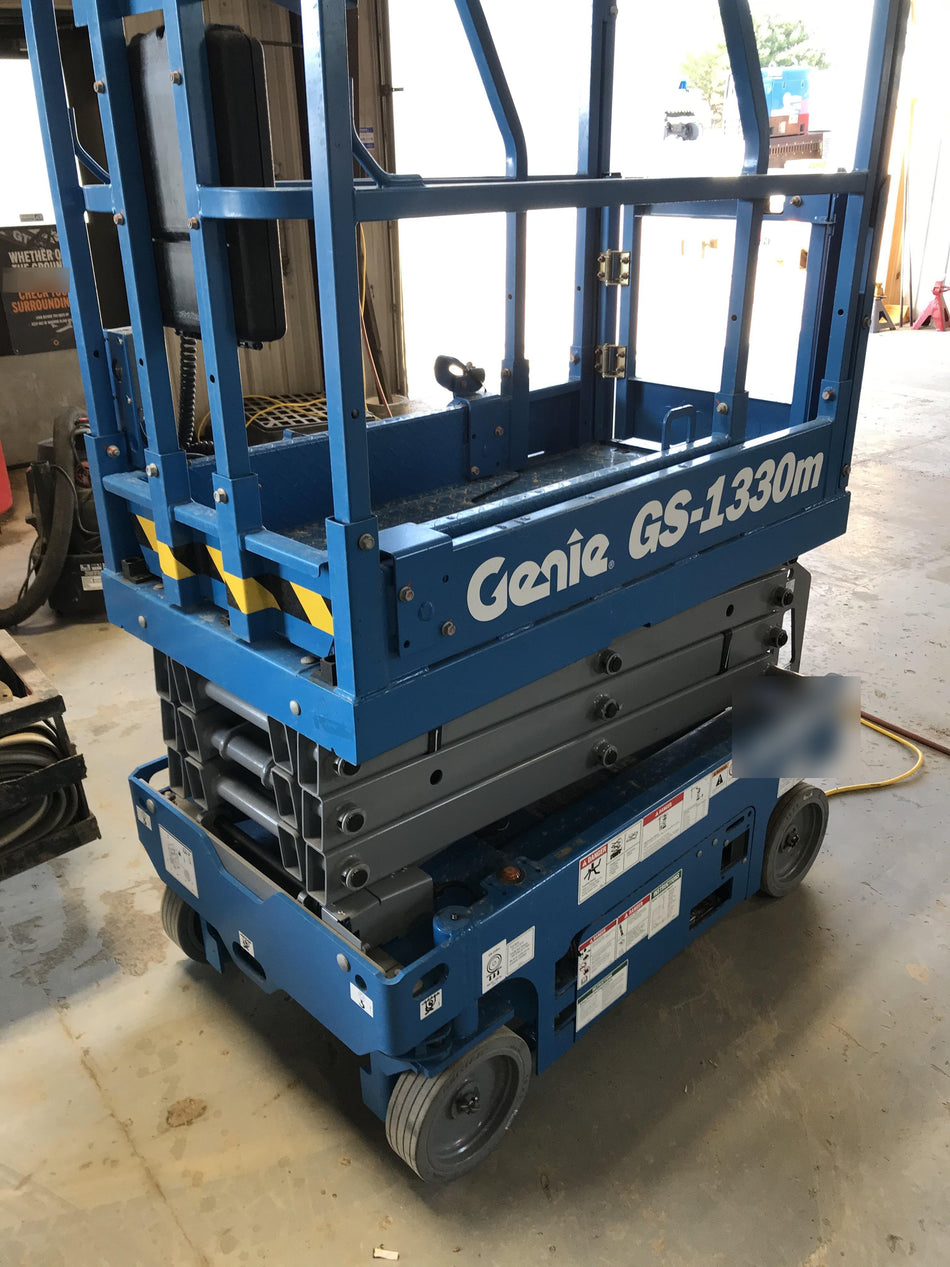 2021 GENIE GS-1330m