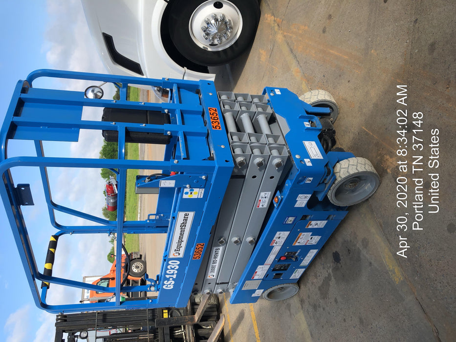 2019 Genie GS-1930 Fixed Rails with Chain Entry