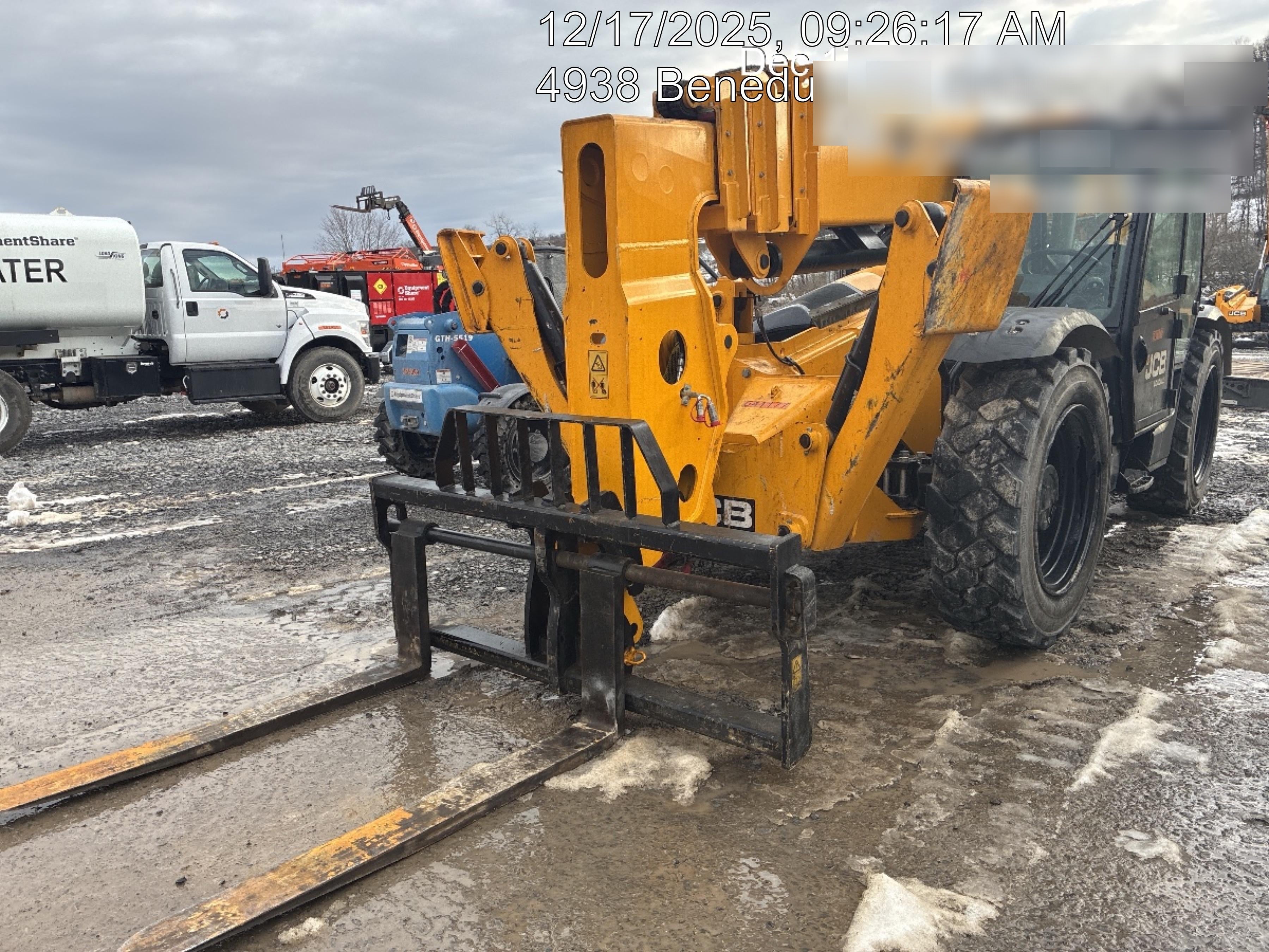 2025 JCB 512-56