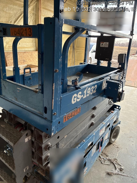 2021 GENIE GS-1932