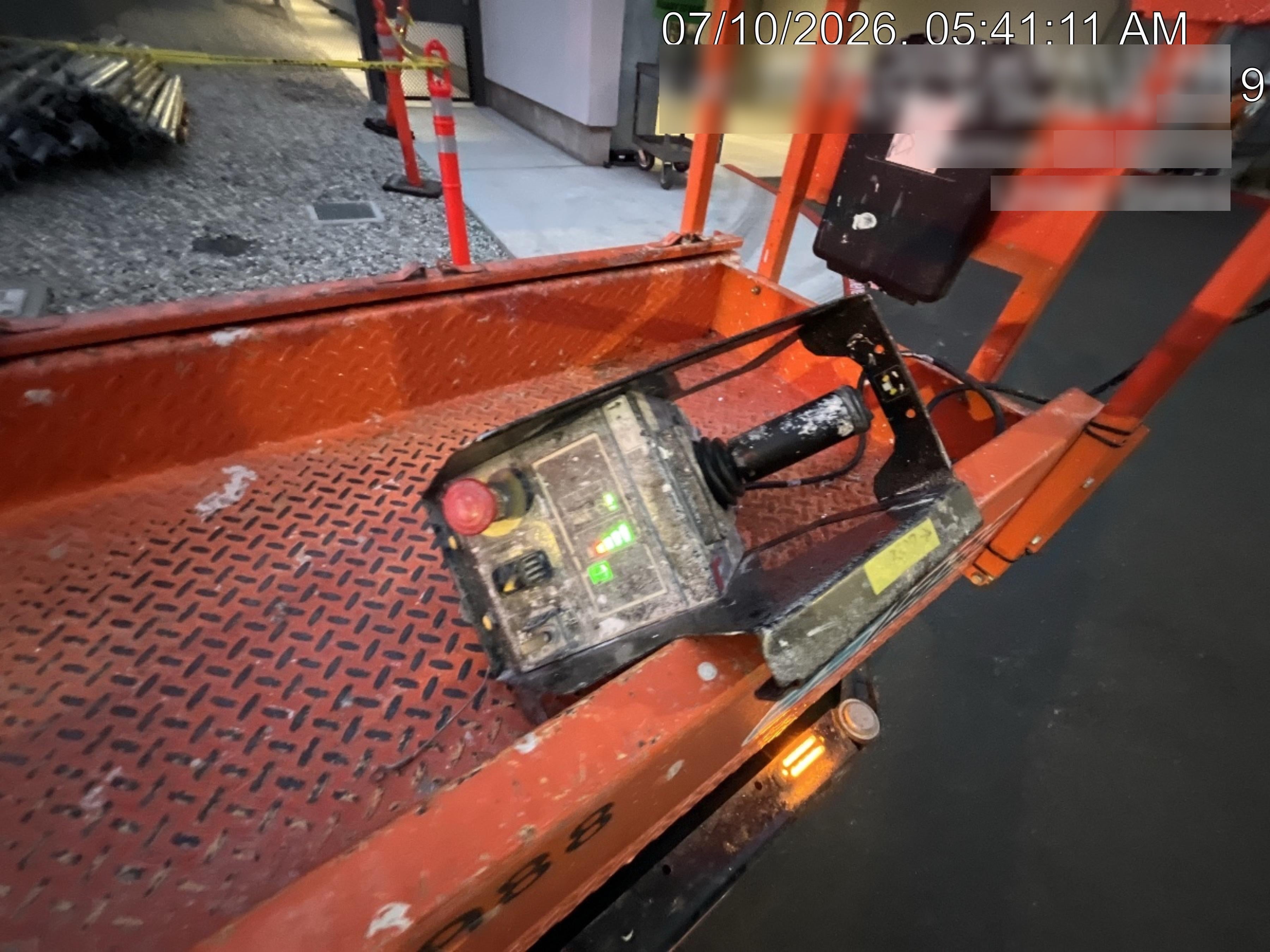 2021 JLG ES1932