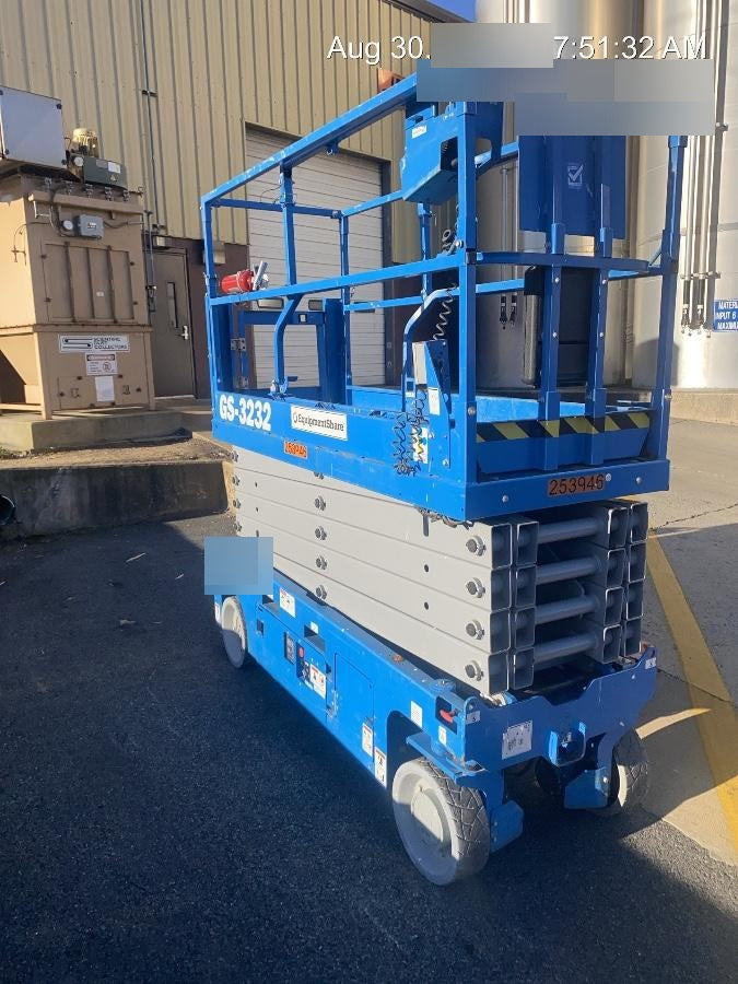 2022 GENIE GS-3232