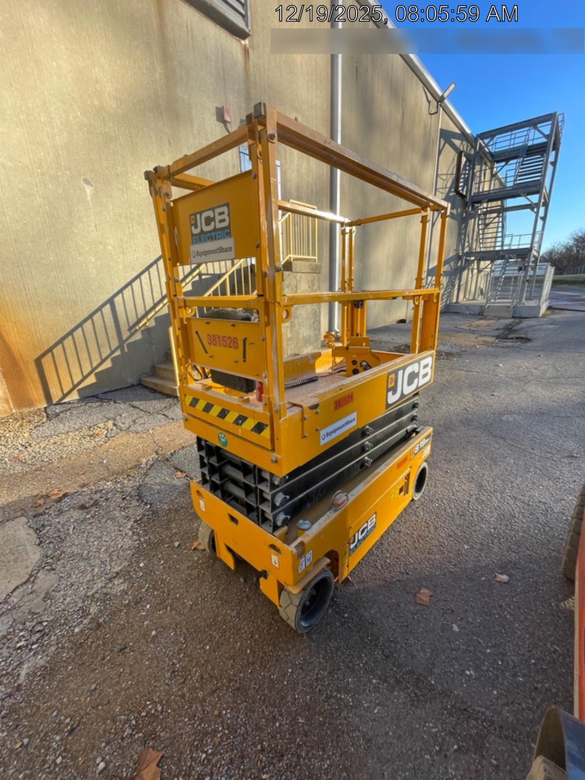 2024 JCB S1932E