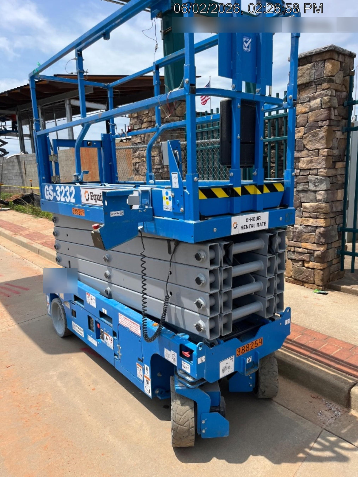 2024 GENIE GS-3232