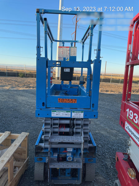 2020 Genie GS-1930 Solid Non Marking Tires, Beacon, Folding rails with half height swing gate, 800W Inverter