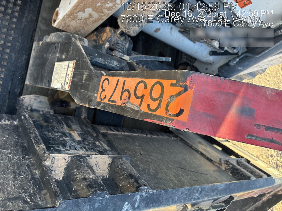 2021 TAKEUCHI 48" Pallet Forks - Takeuchi