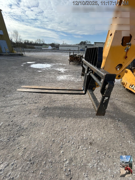 2020 JCB 510-56 Canopy, Solid Tires, Work Lights, Beacon, Aux Hydraulics, Back up Alarm, Lifting Eye, ES Decals