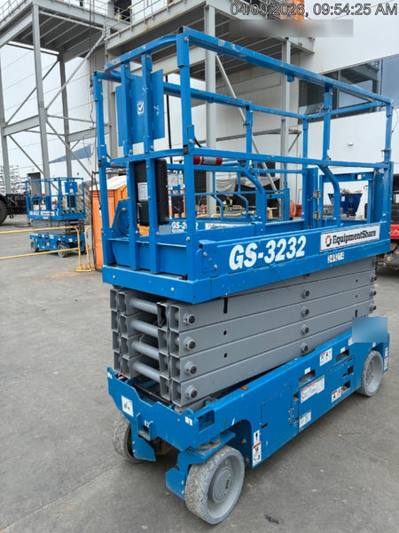 2023 GENIE GS-3232